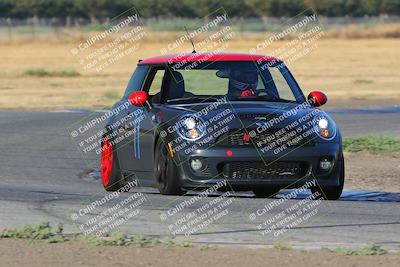 media/Sep-17-2023-Speed Ventures (Sun) [[7e780ba612]]/Green/Session 1 (Grapevine)/